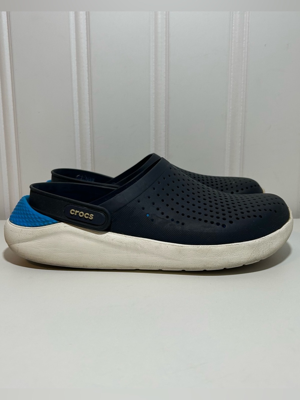 CROCS literide Men's Navy Blue white sandals Clogs men’s 7